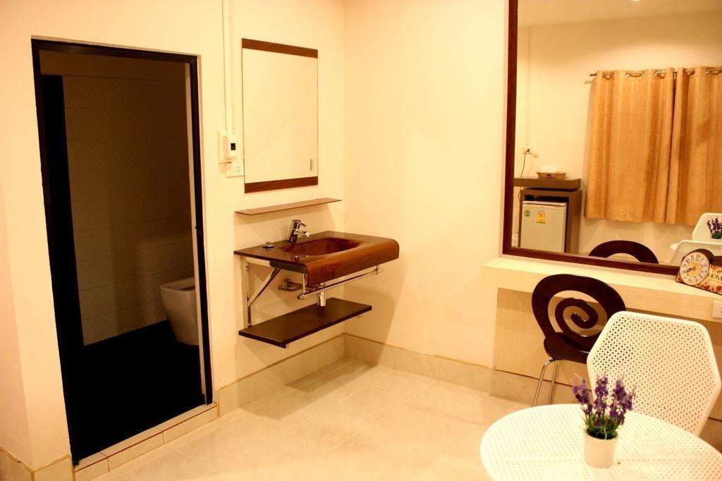 Apartamento P-Residencia Hat Yai Exterior foto